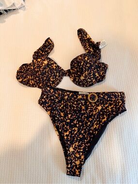 WeWoreWhat Black and Gold Leopard-Print Bikini